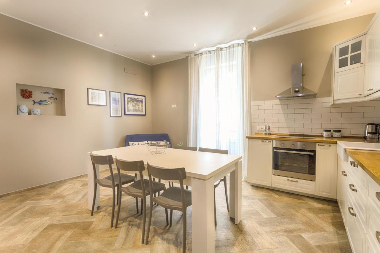 La Finestra Sul Porto Apartment Трапани Екстериор снимка