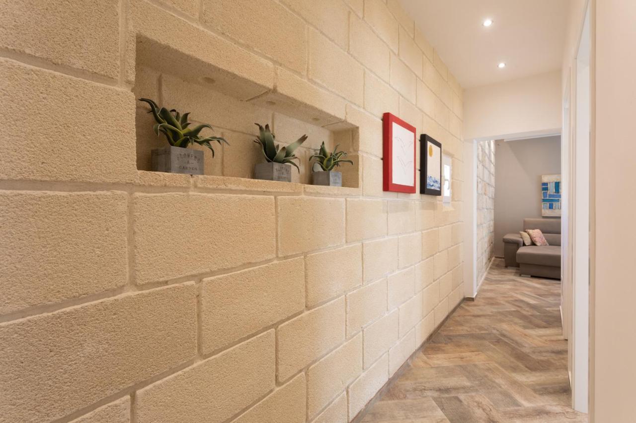 La Finestra Sul Porto Apartment Трапани Екстериор снимка